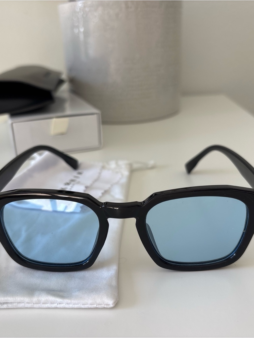 Eyekonik Black Sunglasses Ocean Blue Kpop Style